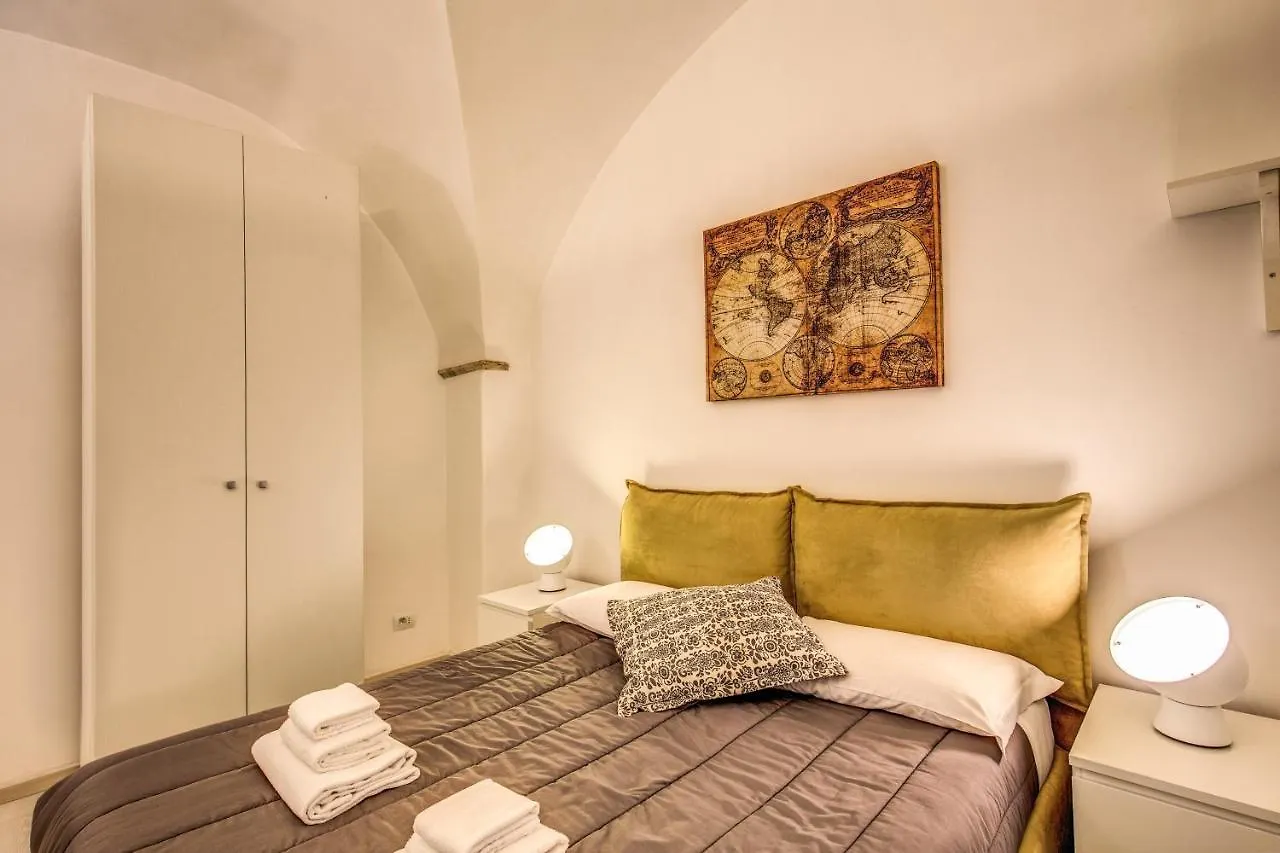Coronari Stylish Apartment Rome